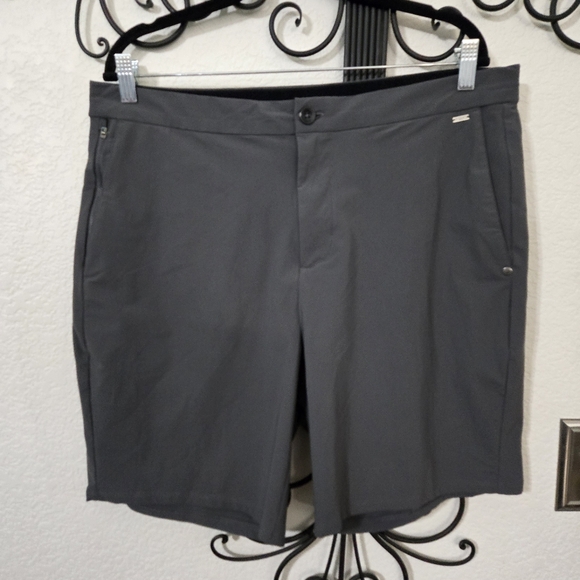 VUORI Fleet Shorts | XL - Picture 1 of 6